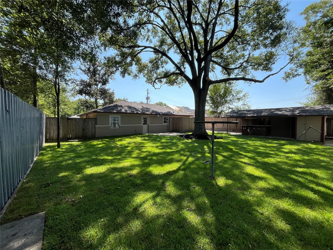 Photo of 2315 Langley Road