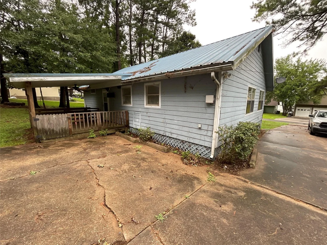 Photo of 623 Apollo Drive