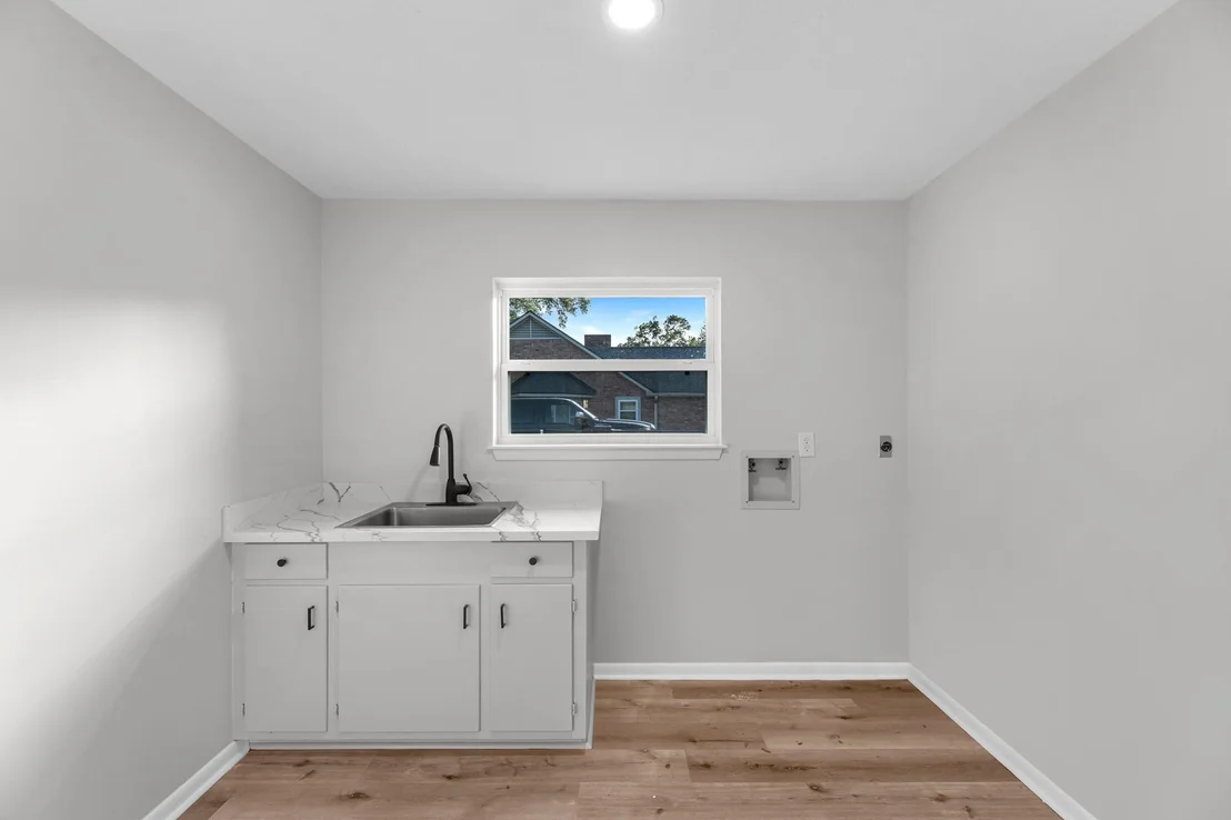 Photo of 213 Westview Drive
