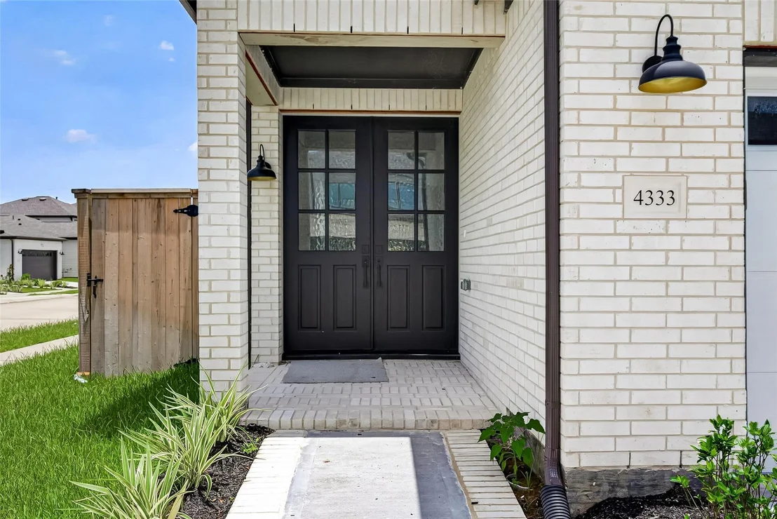 Photo of 4333 Avron Drive