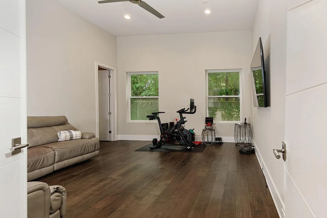 Photo of 10 Kingscote Way