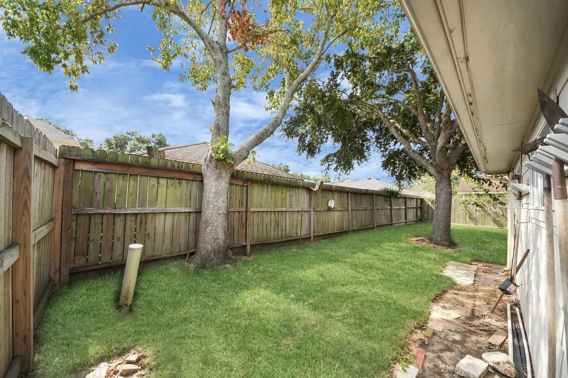 Photo of 6204 Raintree Drive