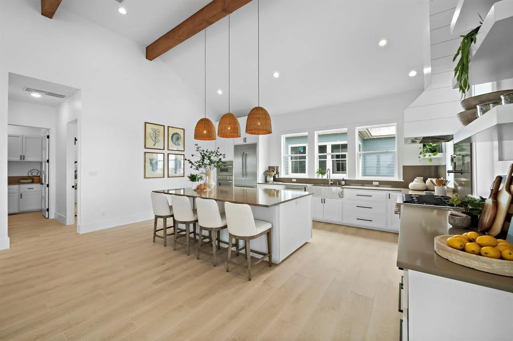 Photo of 1607 Bay Pointe Drive