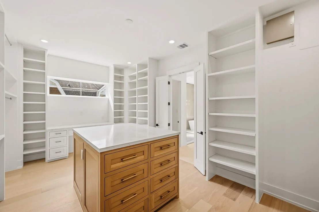 Photo of 715 Merrill Street