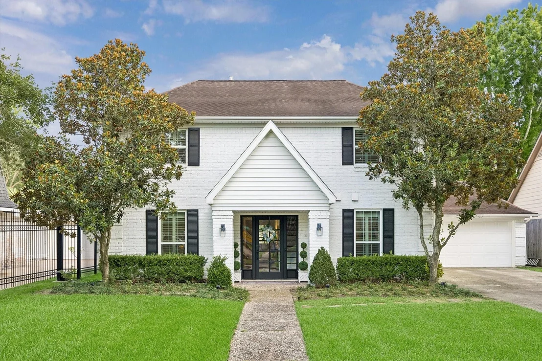 Photo of 12127 Waldemar Drive