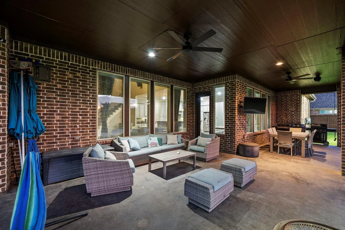 Photo of 21406 Harbor Water Drive