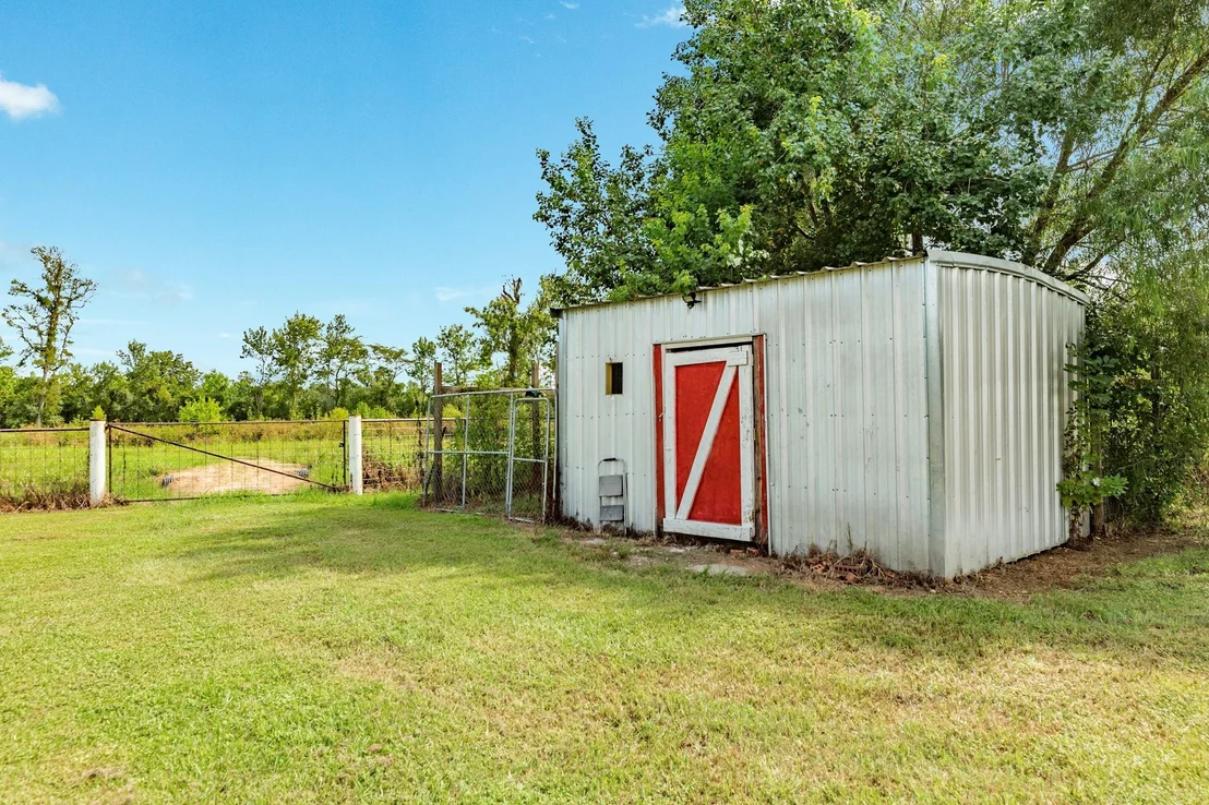 Photo of 130 Pin Oak Drive