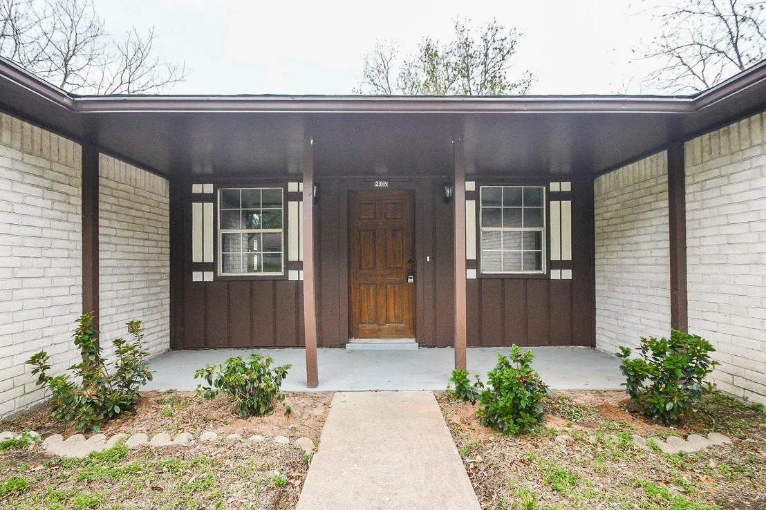 Photo of 208 Willow Street