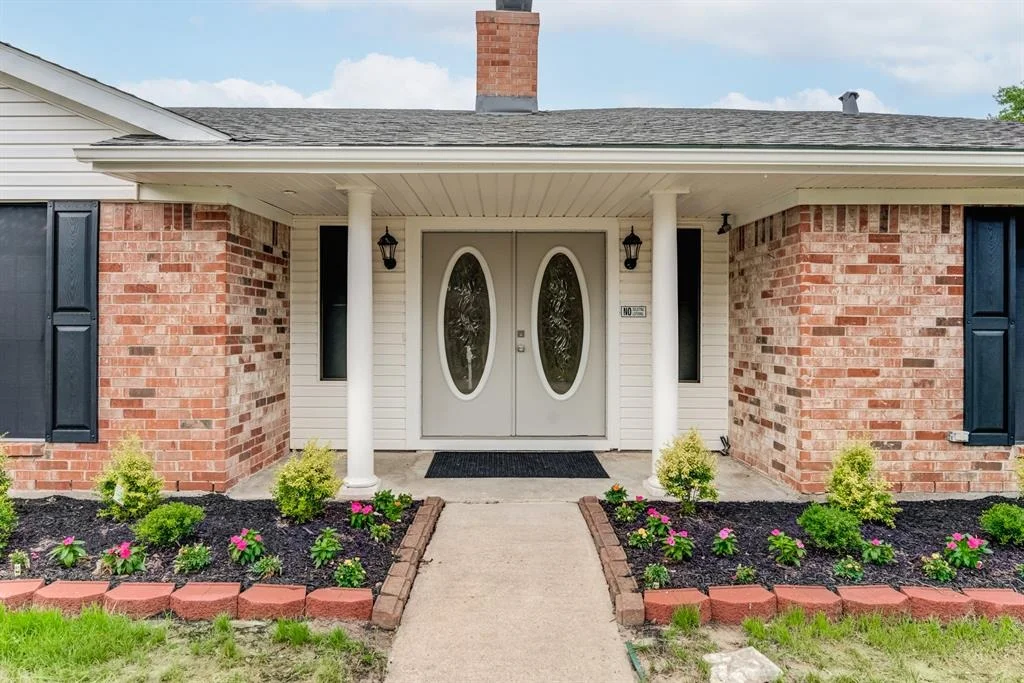Photo of 16602 Cairnway Drive