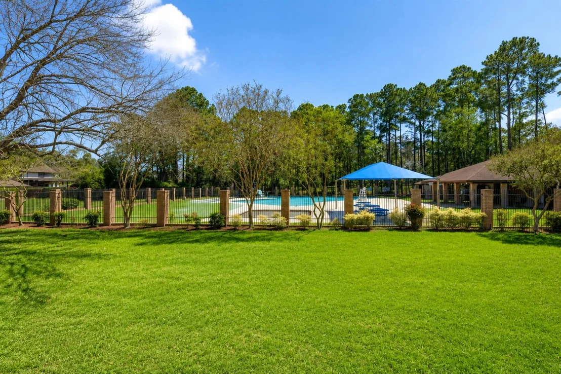 Photo of 8715 Pines Place Drive