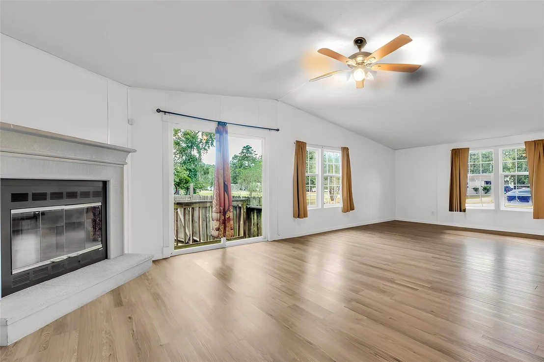 Photo of 16352 Crockett Crossing
