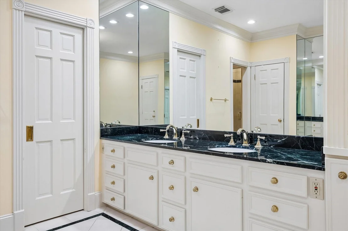 Photo of 1 Pine Briar Circle