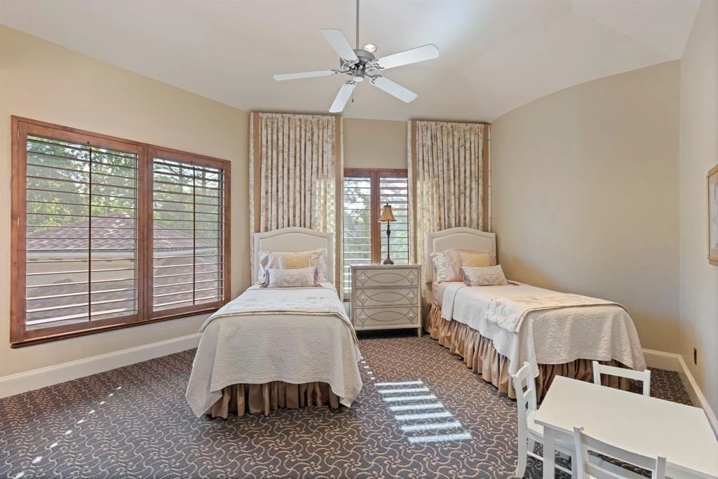 Photo of 18 S Gary Glen Circle