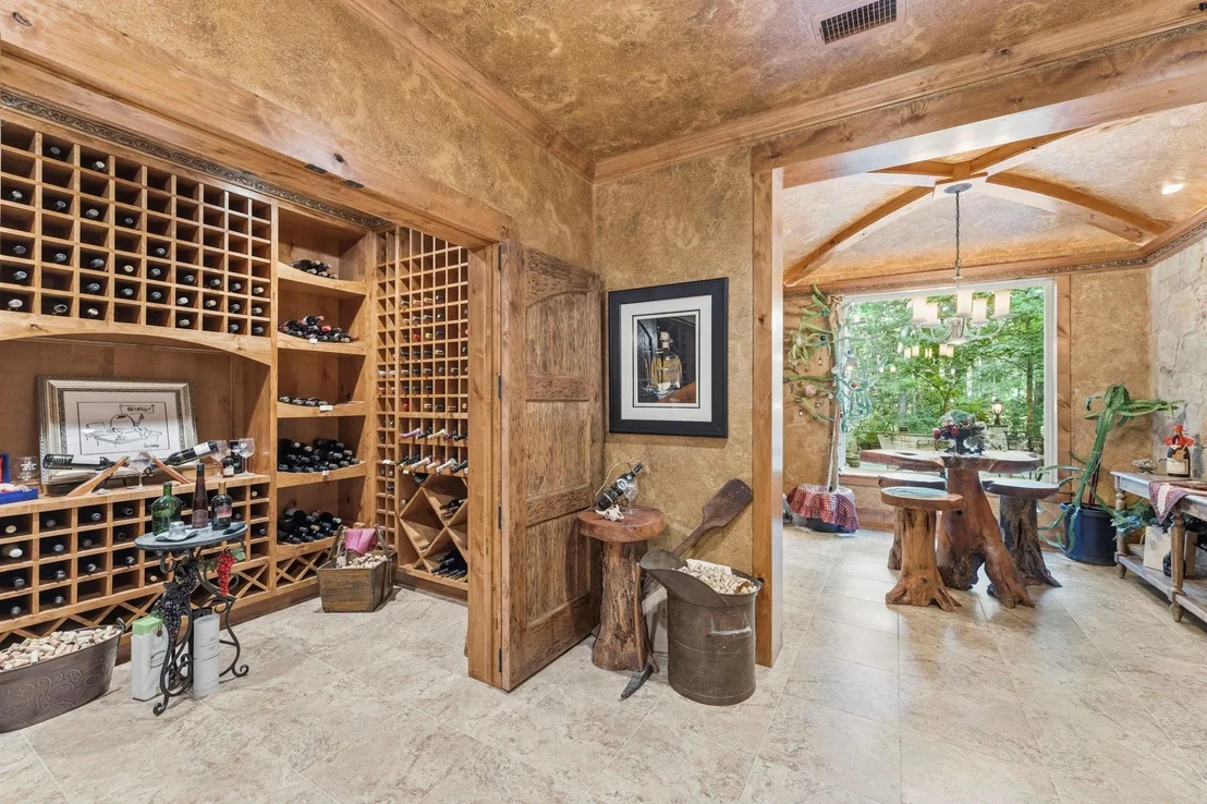 Photo of 6148 Waltons Point