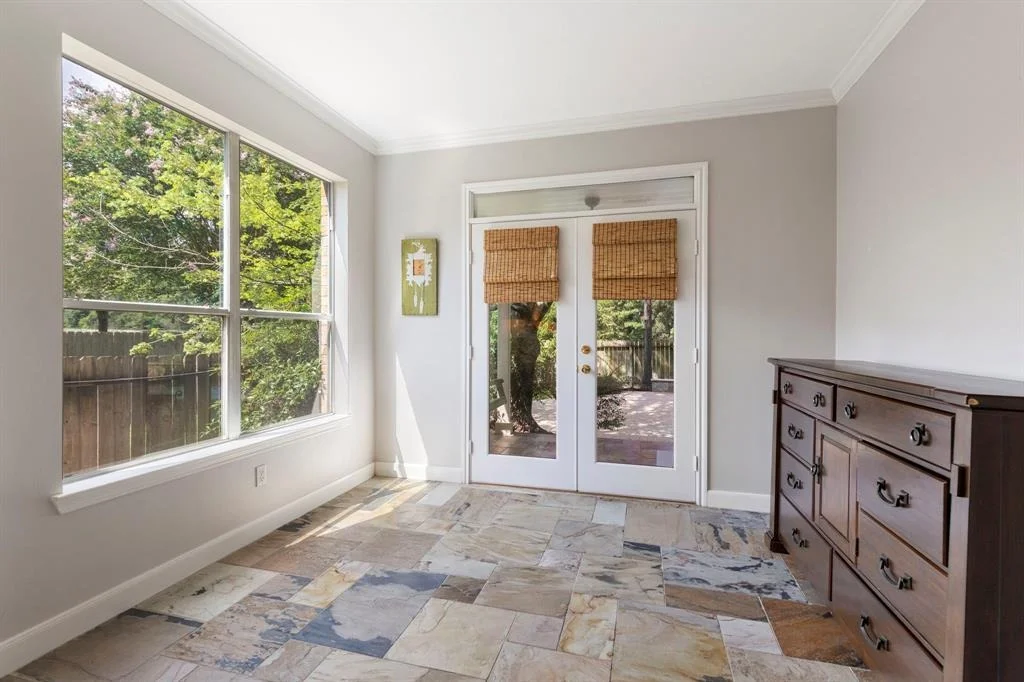 Photo of 174 N Hazelcrest Circle