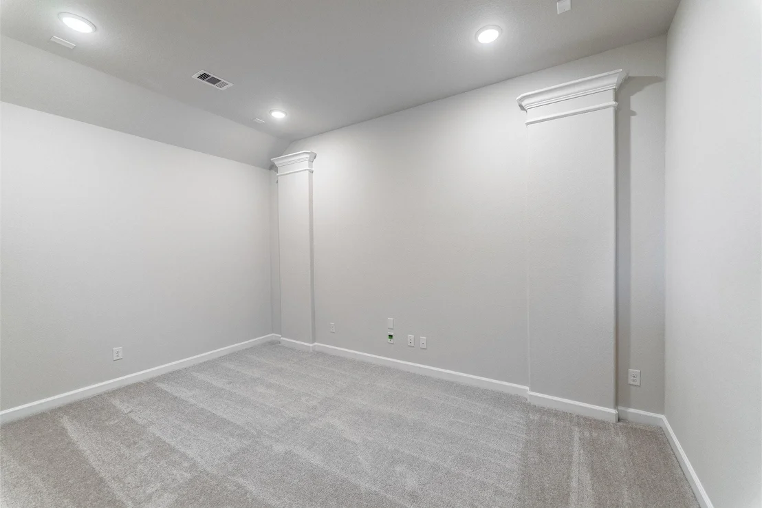 Photo of 710 Woodbinde
