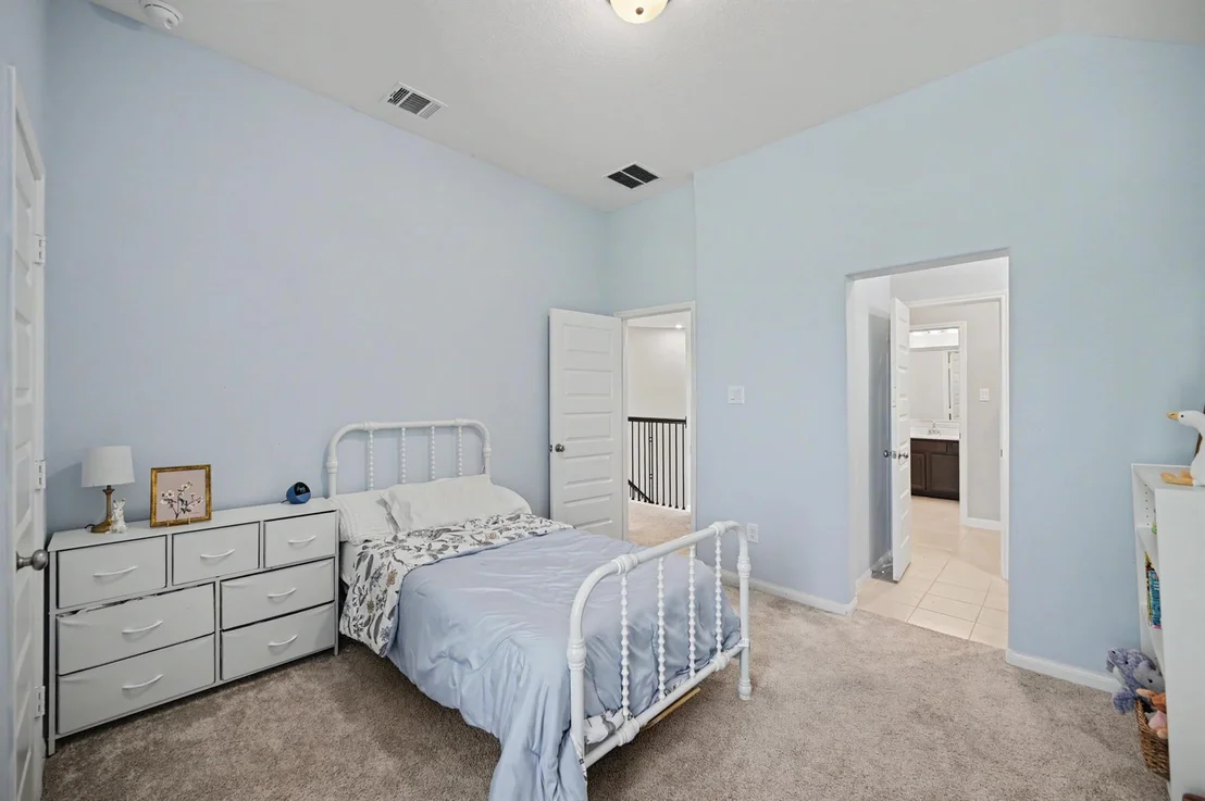 Photo of 17607 Harper's Way