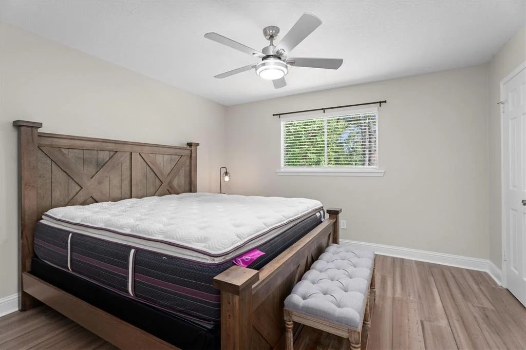 Photo of 5523 Theall Road