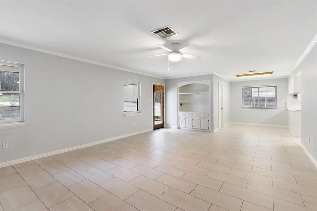 Photo of 16202 Surrey Lane