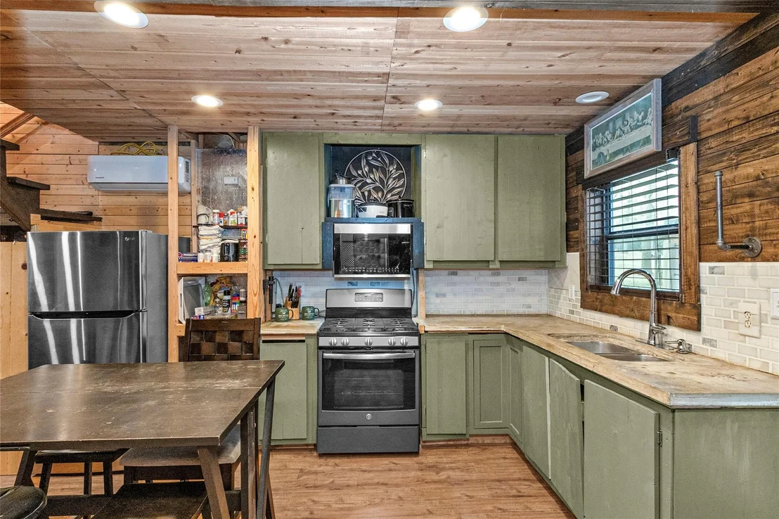 Photo of 7261 Forest Hills Drive