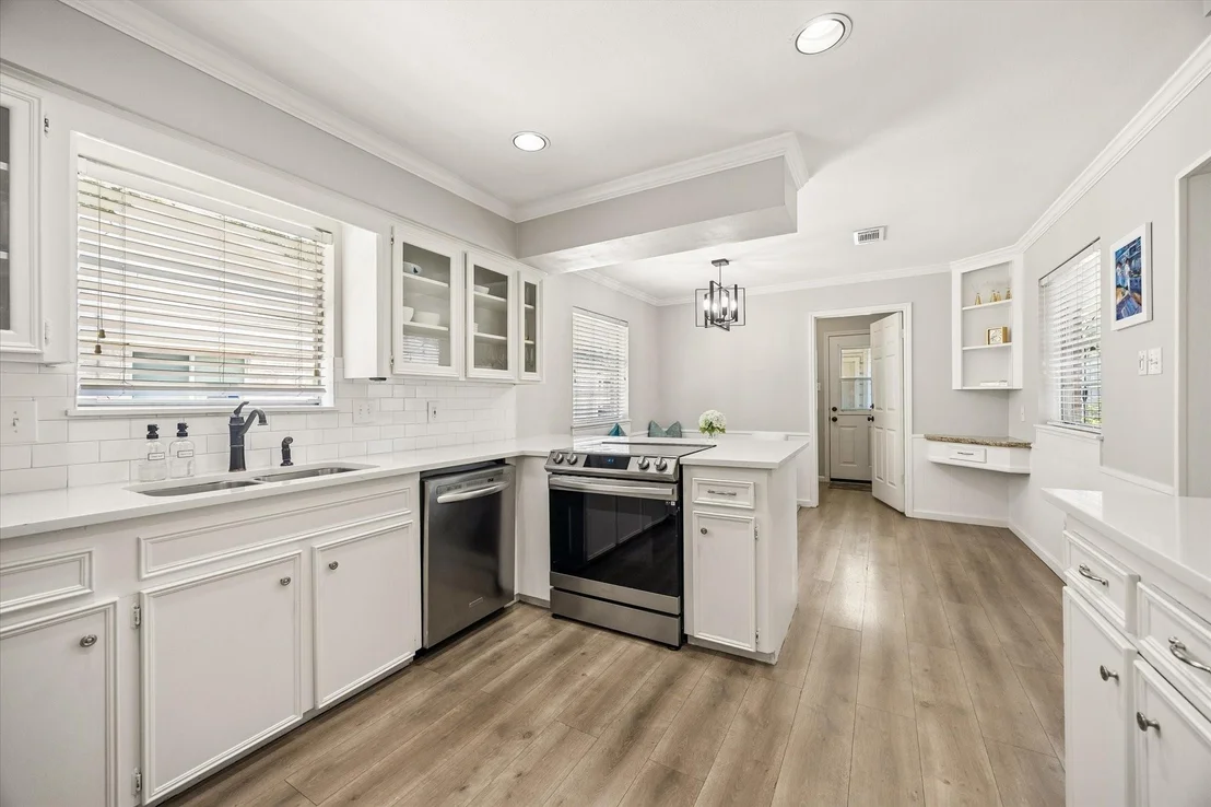 Photo of 11010 Overbrook Lane