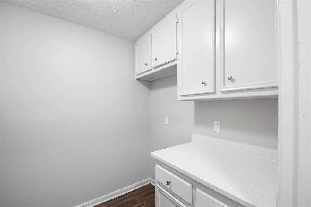 Photo of 2822 Roseheath Lane