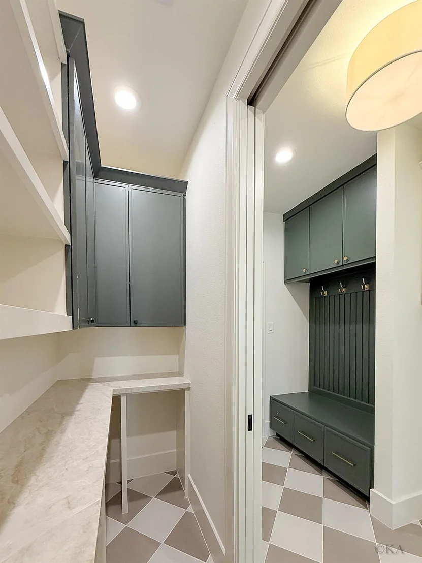 Photo of 10422 Timberoak Drive