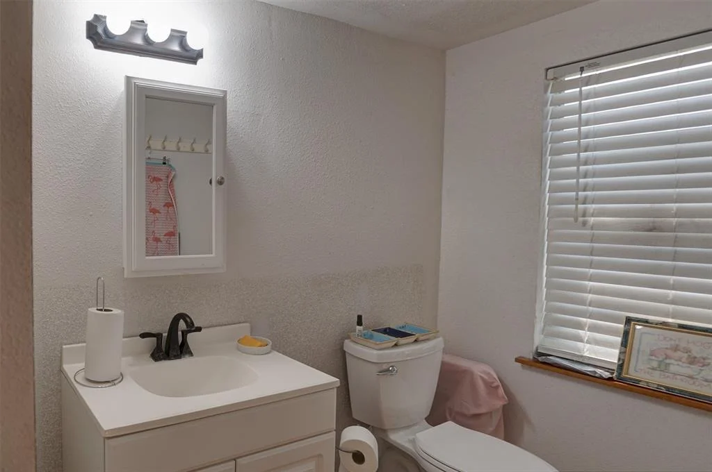Photo of 814 Monument Drive