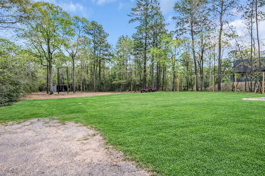 Photo of 10040 Shepard Hill Road
