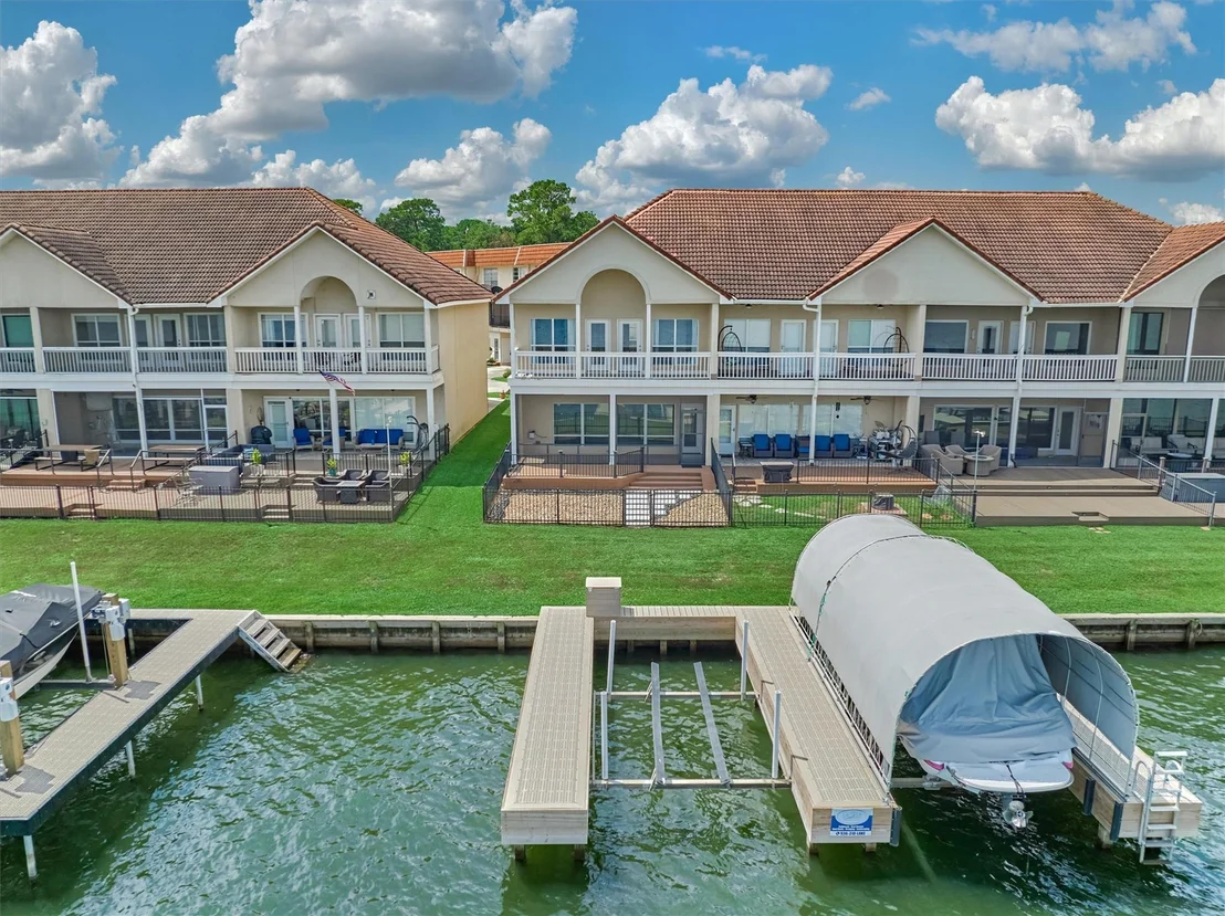 Photo of 4 Regency Point
