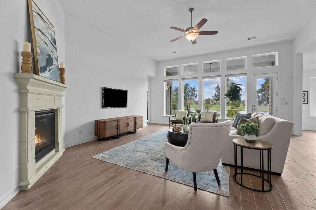 Photo of 7335 Laguna Lake Drive