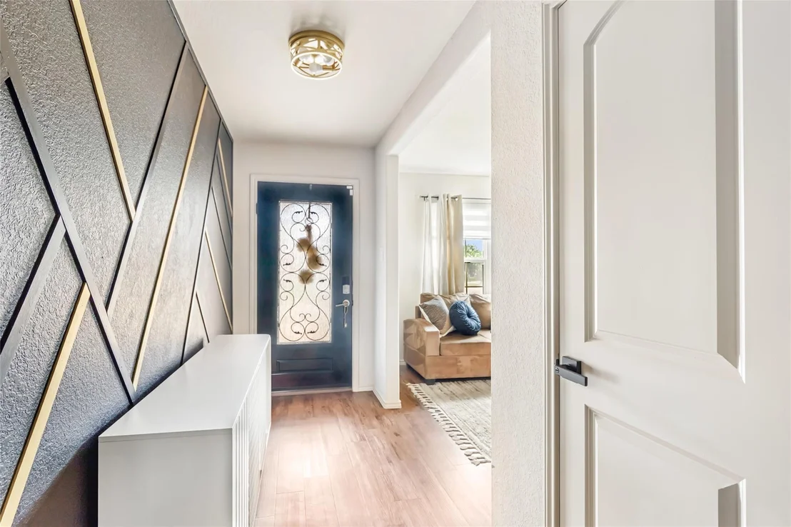 Photo of 1349 Lariat Ridge Trail