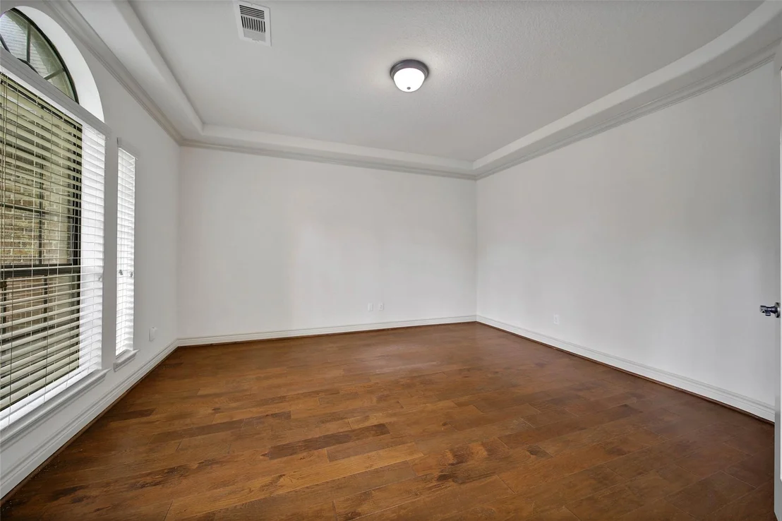 Photo of 40503 Manor Drive