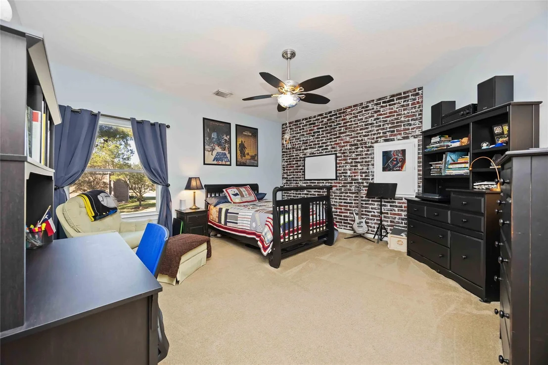 Photo of 27 Highclere Park Drive