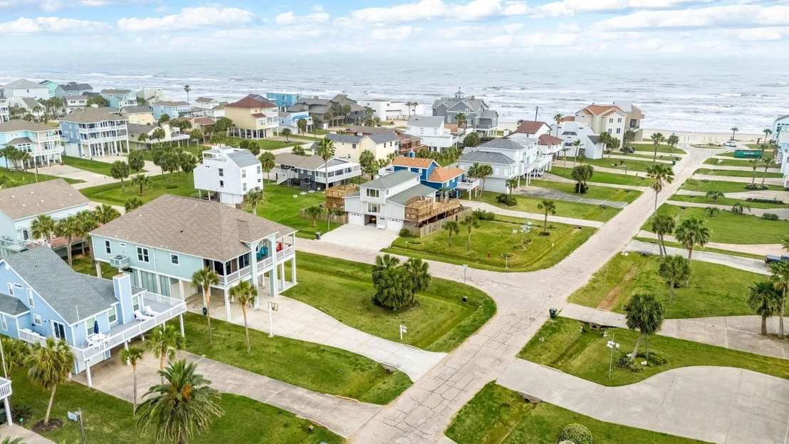 Photo of 4210 Sandpiper