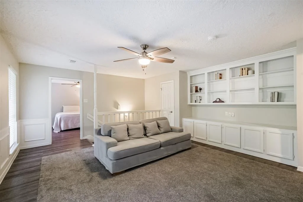Photo of 16011 Southampton Drive