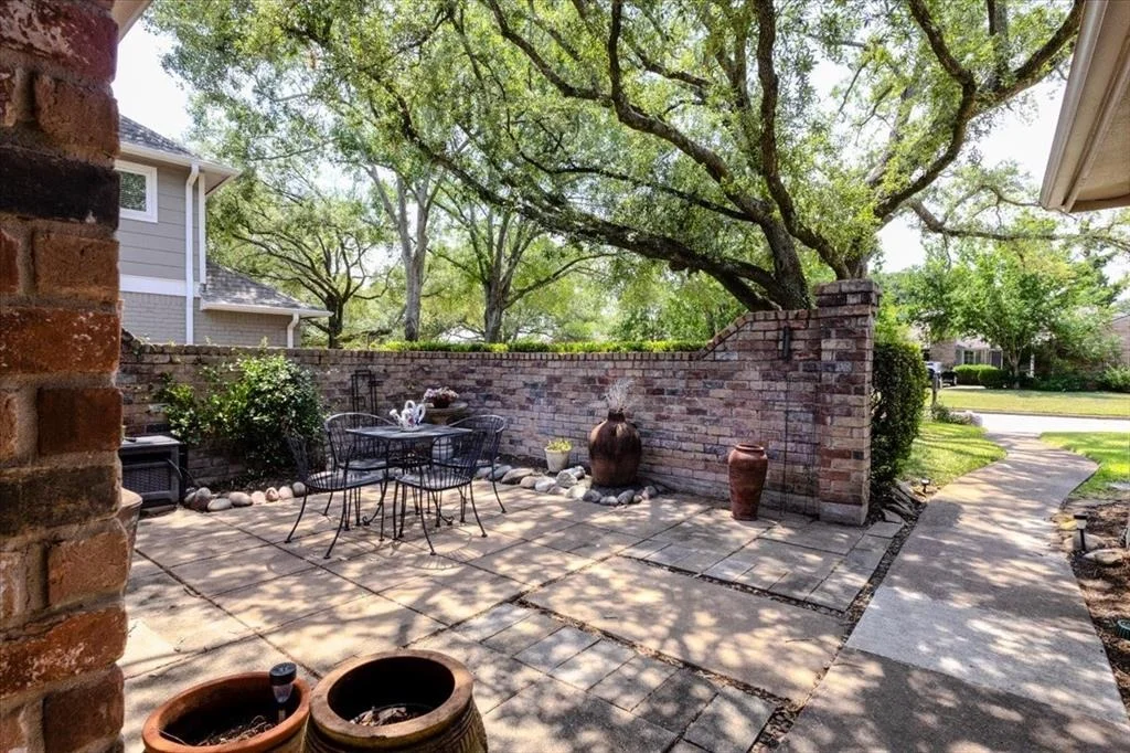 Photo of 1015 Oxborough Drive