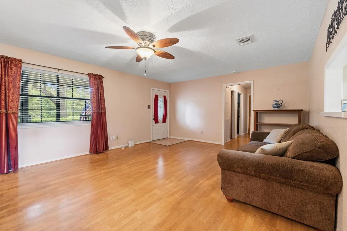 Photo of 30823 Martens Road