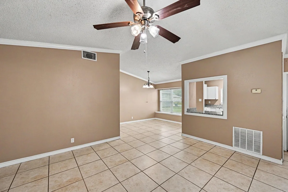 Photo of 8406 Forest Ridge Drive