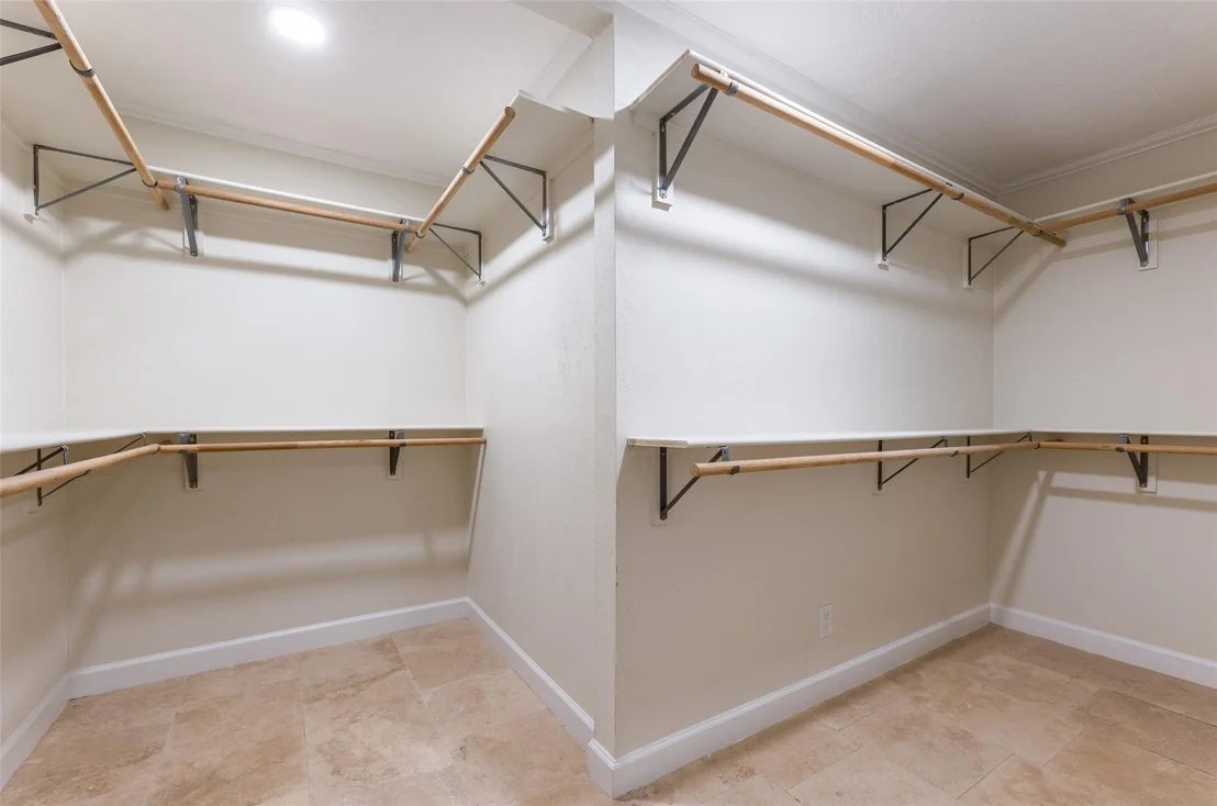 Photo of 417 White Wing Lane