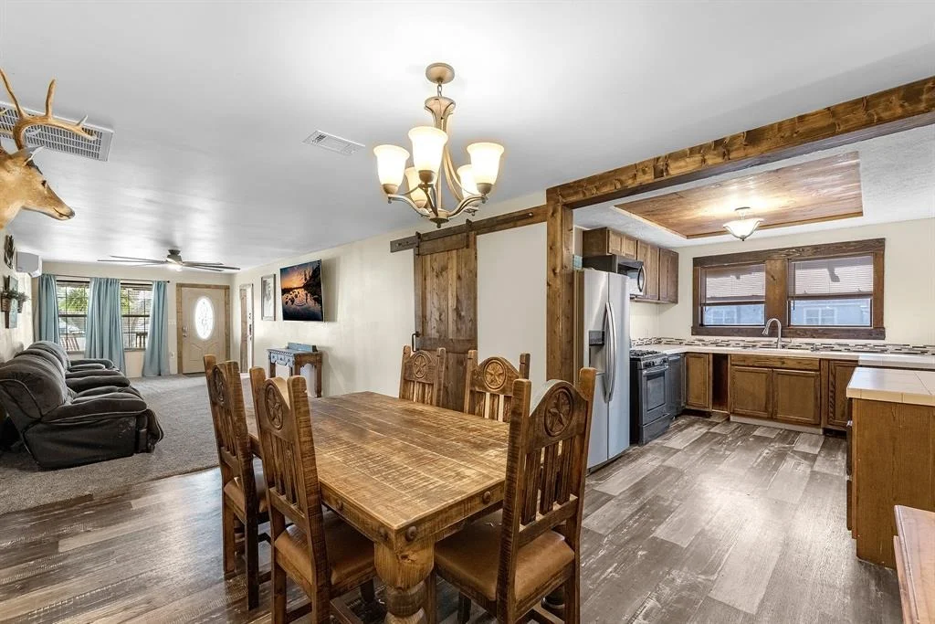Photo of 716 Jones Road