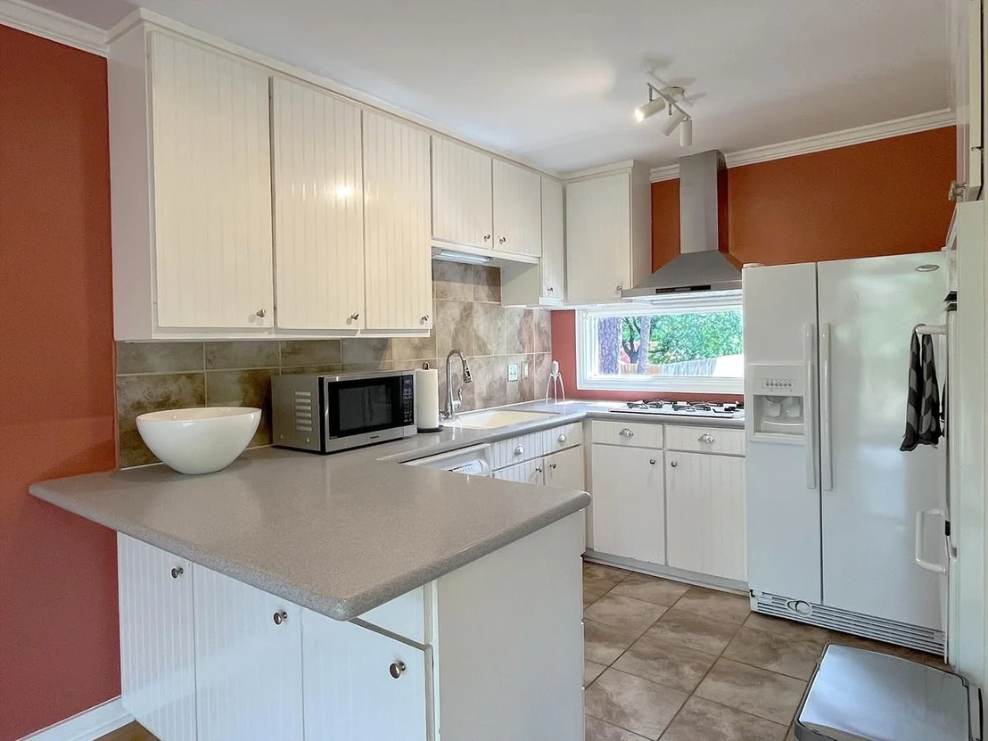 Photo of Unit 17 at 8211 Katy Freeway