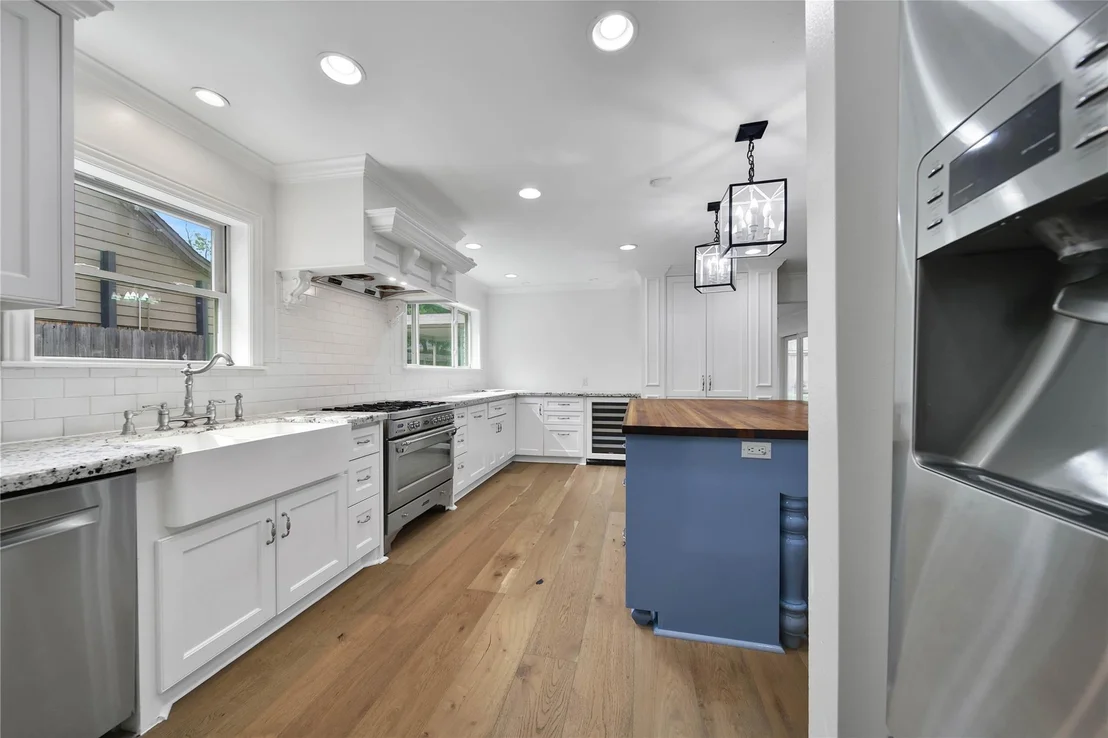 Photo of 1034 Thornton Road