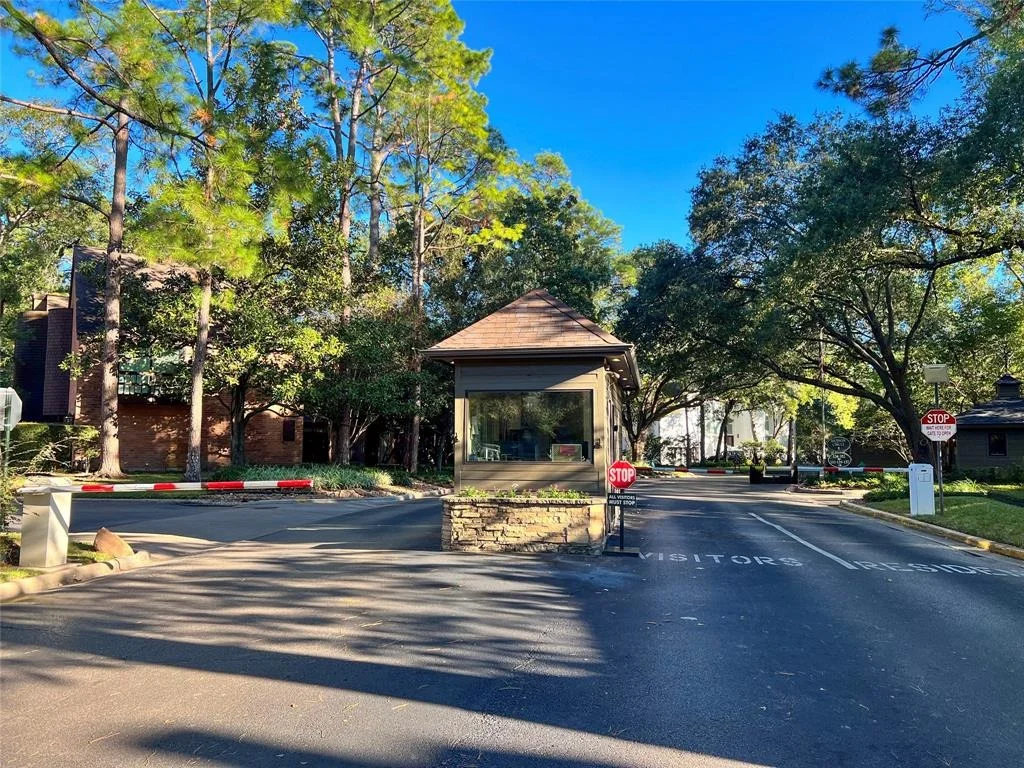 Photo of 30 Hudson Circle
