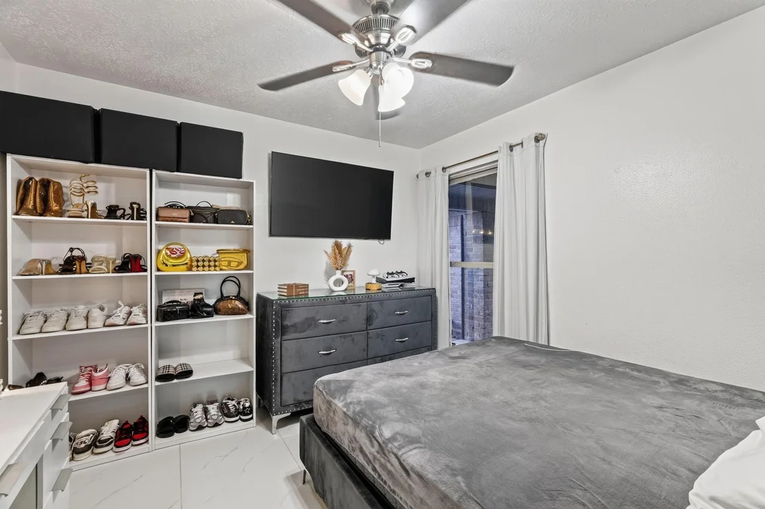 Photo of 15619 Four Leaf Drive