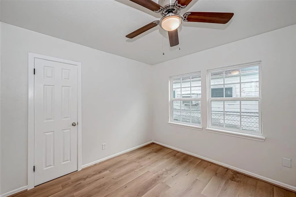 Photo of 4818 Holloway Drive