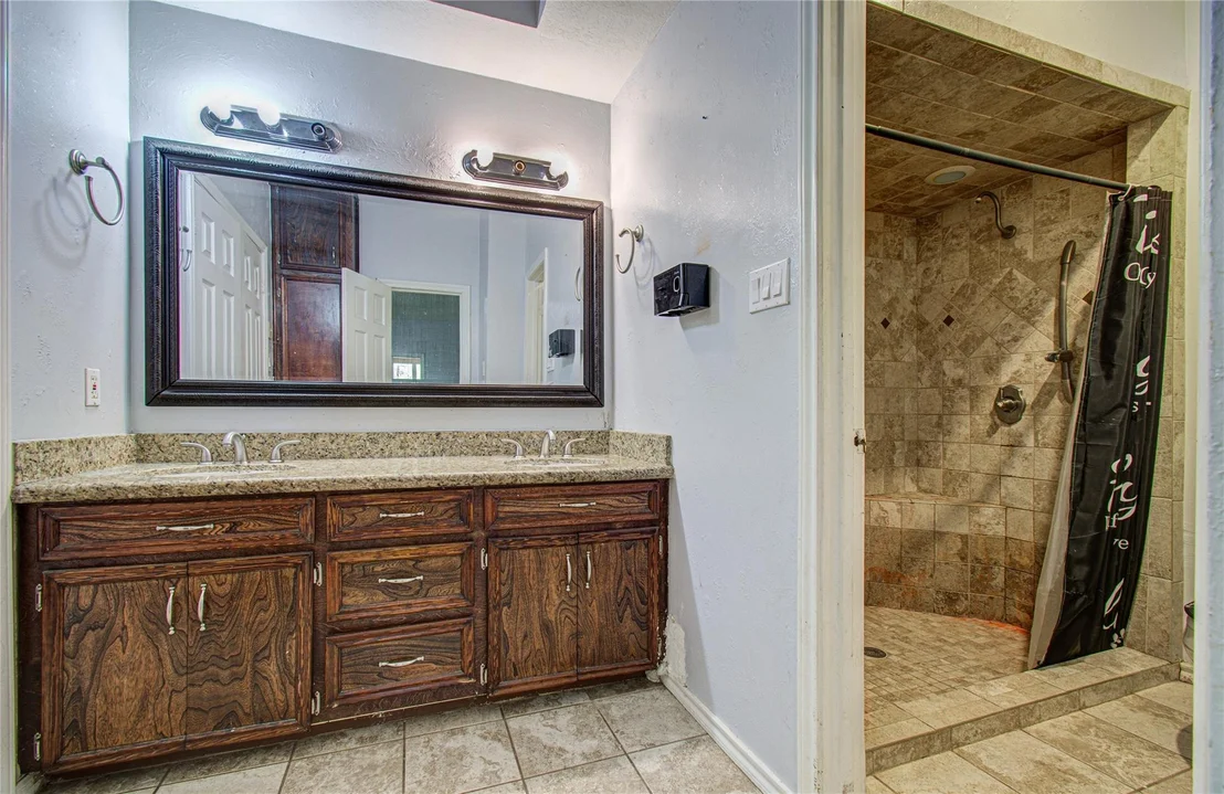 Photo of 8103 Oak Moss Drive