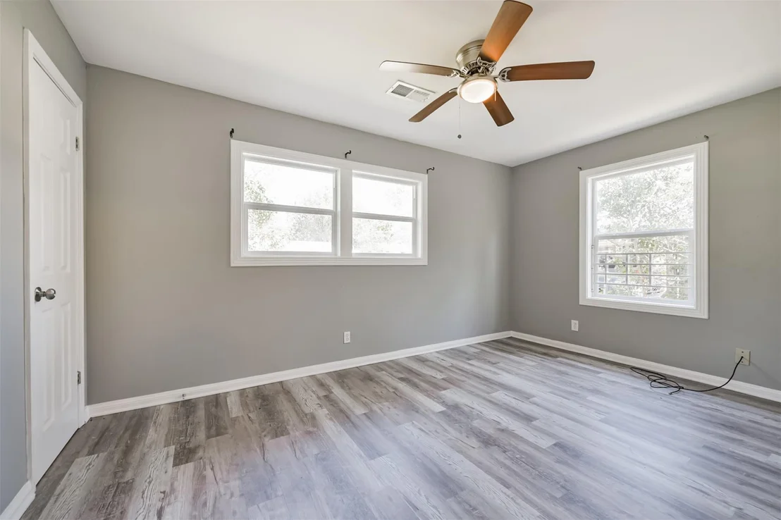 Photo of 5746 Lakefield Drive