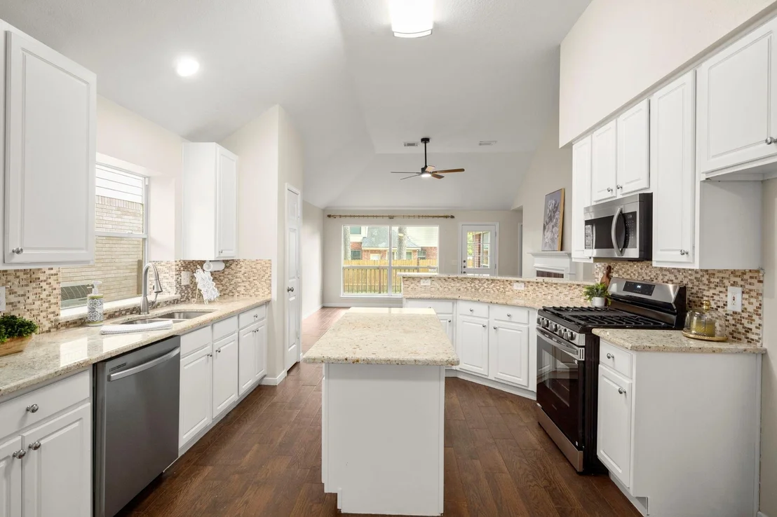 Photo of 22 N Hollylaurel Circle