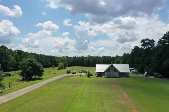Photo of 7096 Jim Burns Road